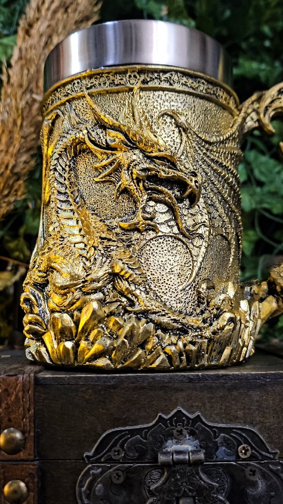 ๐The Armored Kingdom Gold Sentinel Dragon Mug