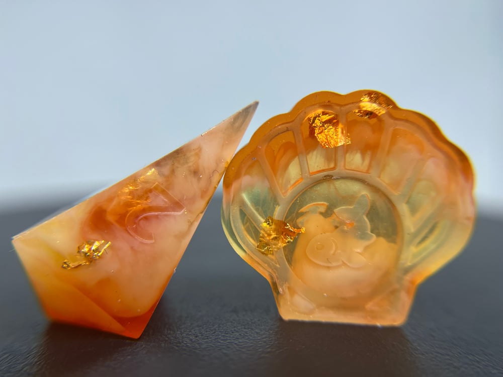 Amber and Incense | 9 Piece Dice Set