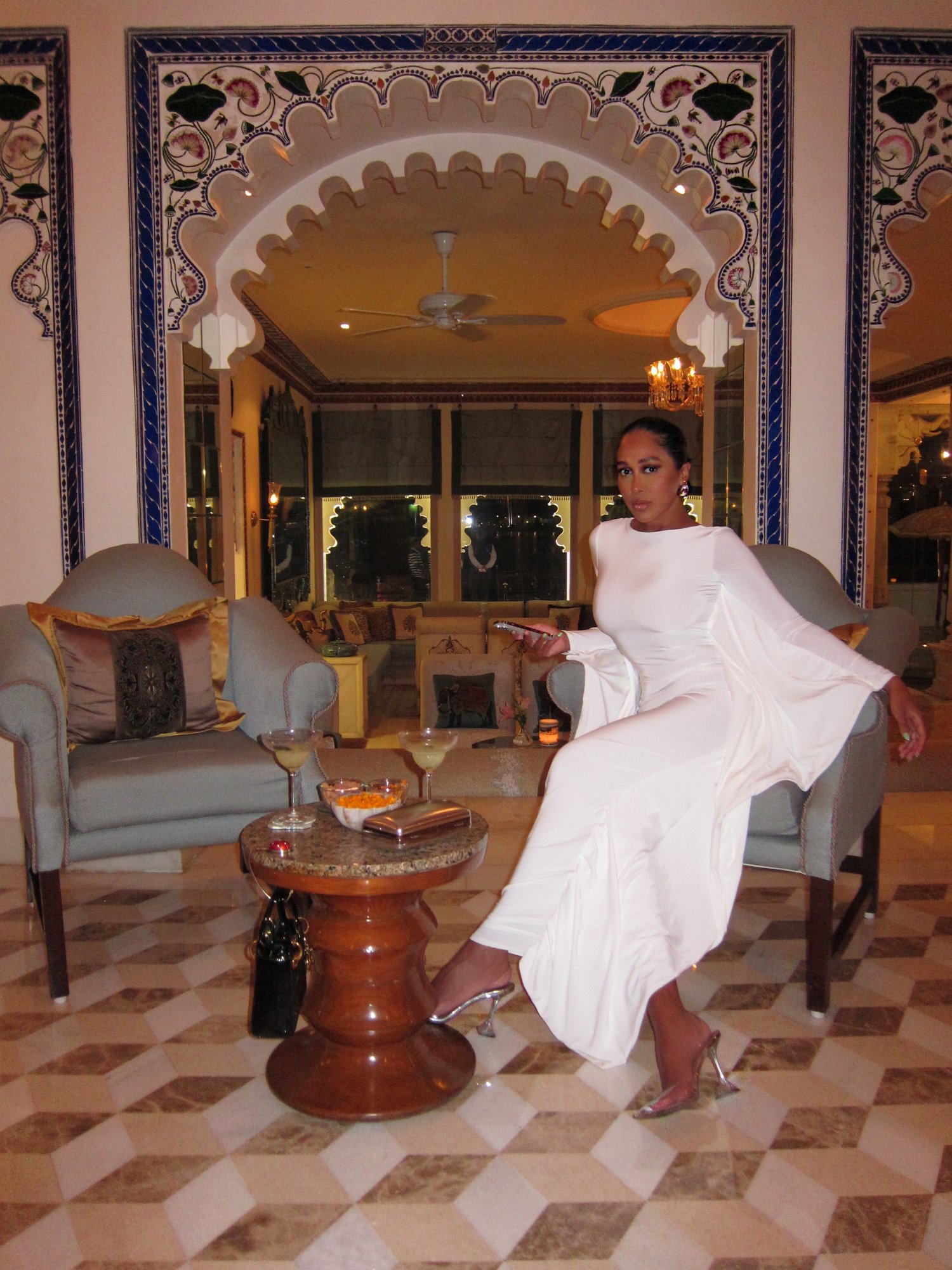 Image of WHITE LONG BATWING MAXI DRESS (XS)
