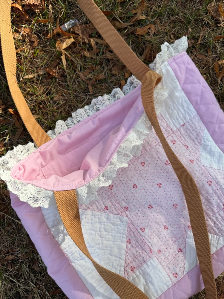 Image of Quilt Tote Bag — Baby Pink Sawtooth