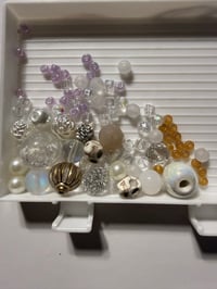 Image 2 of Rose and Skull beginner spider bead kit