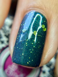 Image 19 of Glisten & Glow Witch’s Cauldron