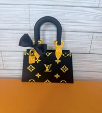 Image 4 of Mini Tote Vase