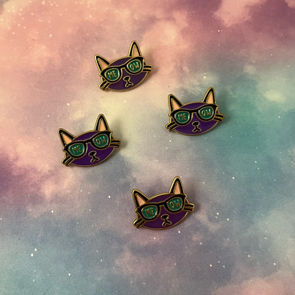Image of Purple Cat Buttons 4pc