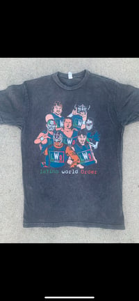 Image 2 of Lwo vintage tee