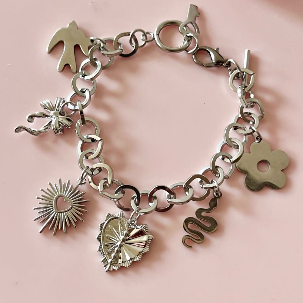 Image of Round Chain Charm Bracelet - One