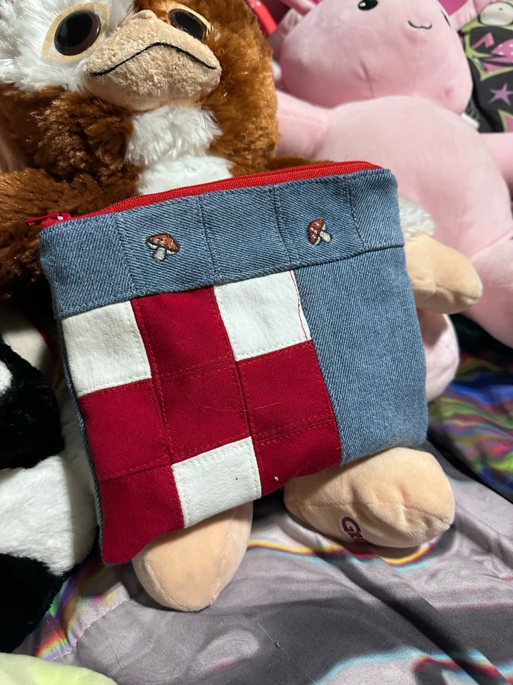 Zipper pouches