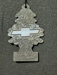 Image 2 of NNBS(2007-13) Silverado front view/Chevy emblem