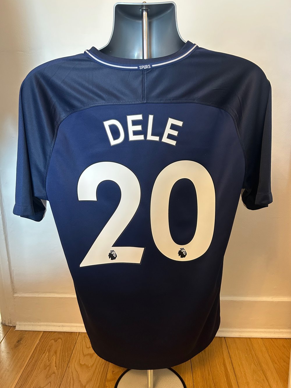 Image of Tottenham Hotspur “DELE 20” 2017/18 Away Shirt (L)