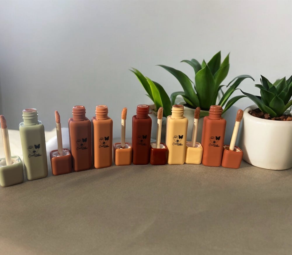 Image of ✨ Highlight Moisturizing Lip Gloss✨ 