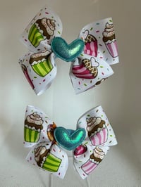Image 3 of Mini cupcake hearts
