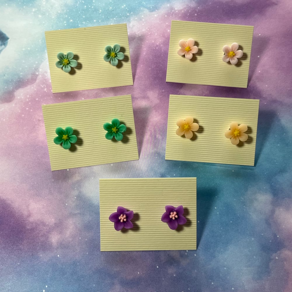 Image of Tiny Flower Studs