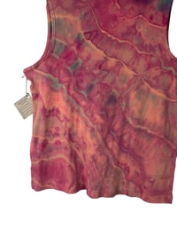 Image 8 of ♻️ UPCYCLED 3X PLUS Rib Knit Tank in Warm Muted Geode Ice Dye