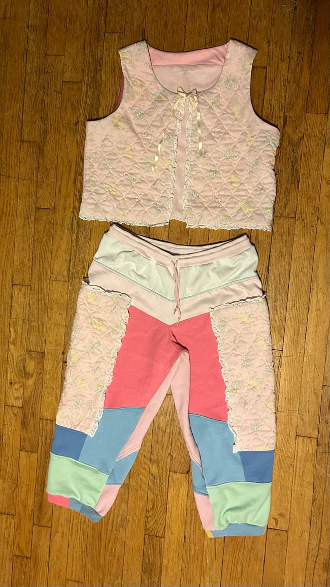 Baby Blanket Sweatpants, size L