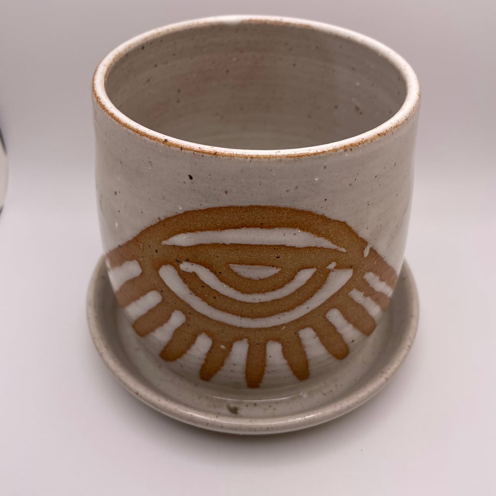 Image of Eye planter pot 