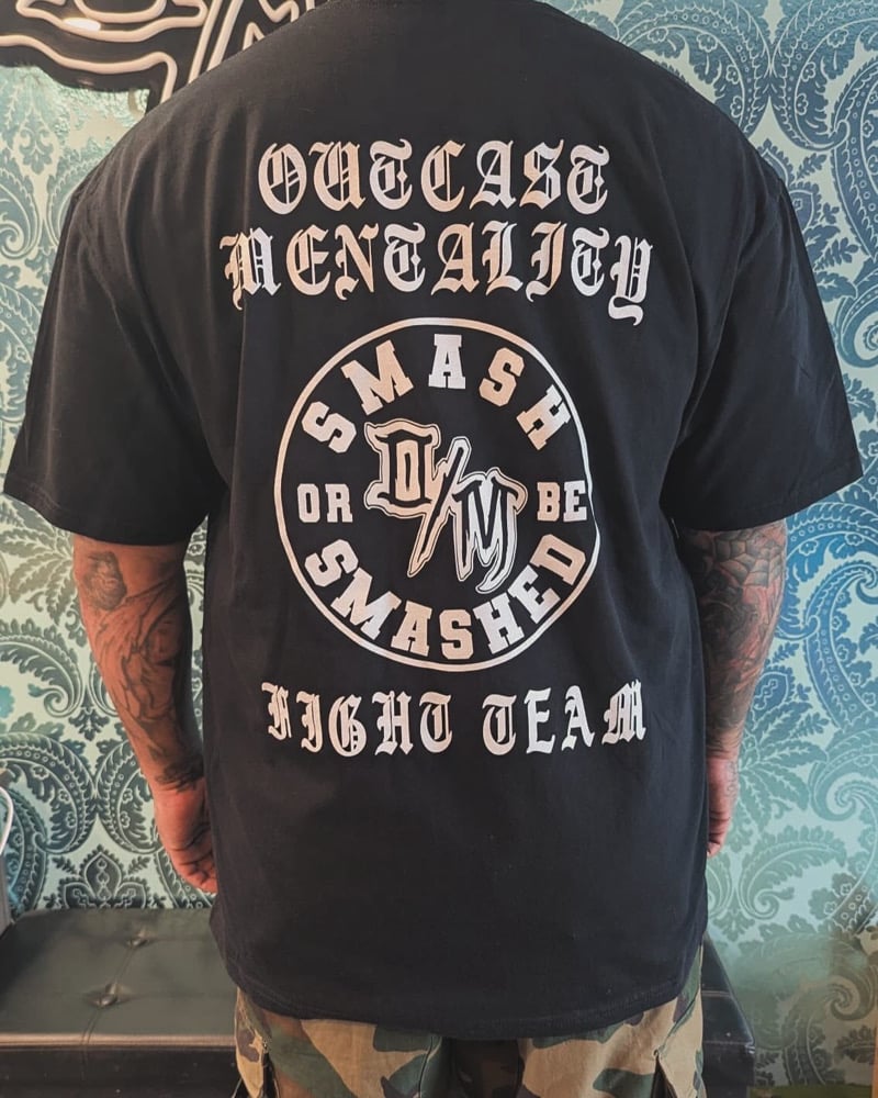 O/M Fight Team tee