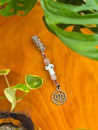 Image 2 of Lotus Dangle with Flower Agate