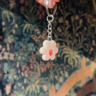 Image of flower keychain 