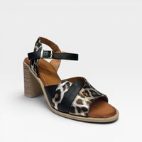 Image 3 of ROAMERS QUELLA BLACK ASH/LEOPARD