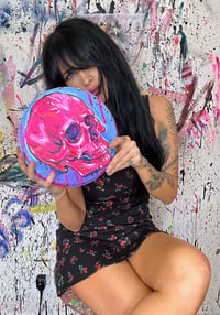 Image 4 of “HOT PINK SKULL” ORIGINAL PAINTING BY NIKITA ROSALIND 8”x8” 