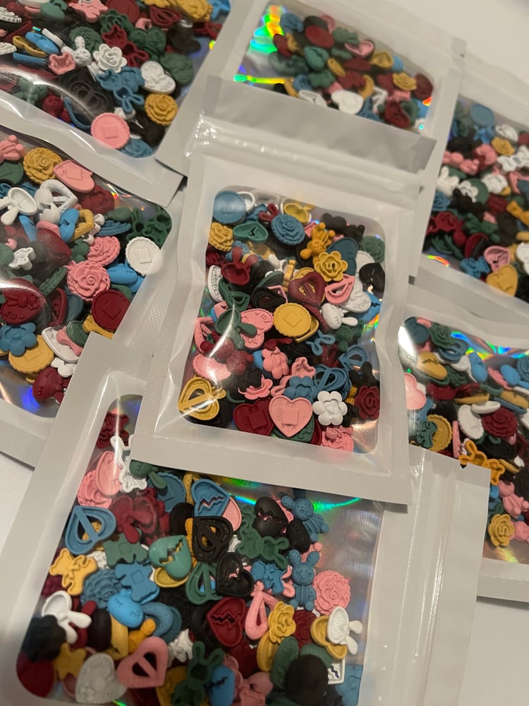 Image of MULTI COLOR MIXED CHARMS 