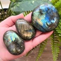 Labradorite Palmstones