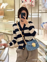 Image 1 of ĻV Sunset Bag