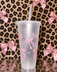 Cold Cup Bows
