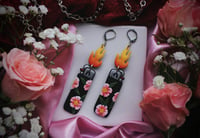 Image 1 of Floral lighters