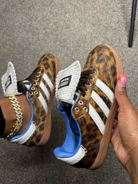 Image 1 of Cheetah Sambas