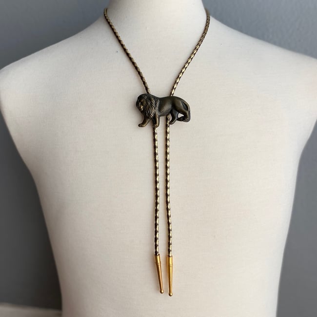 Lion Bolo