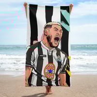 Retro Joelinton Beach Towel