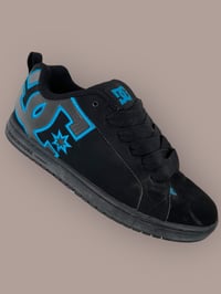 Image 1 of DC skate shoes (Size 7.5)