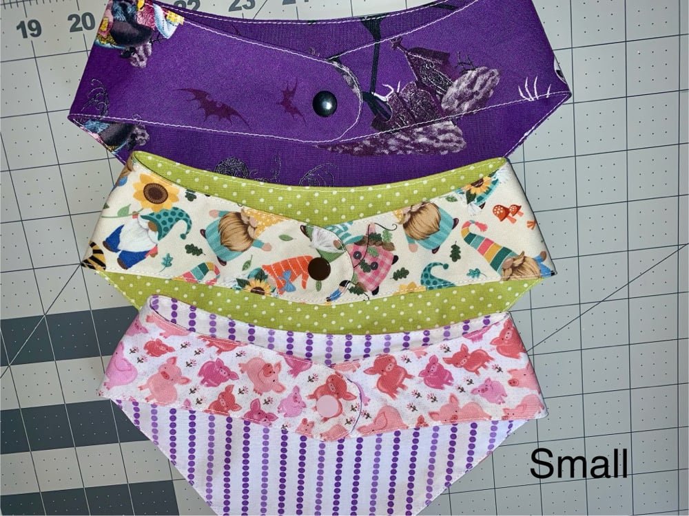 Image of Snap-On pet bandana S