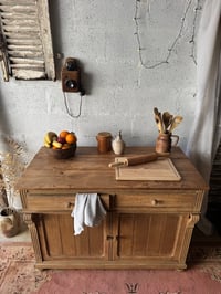 Image 6 of L’ancien meuble de toilette