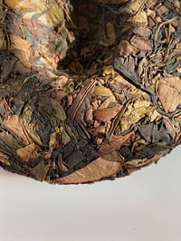 Image 2 of Shui Xian Bai Cha Cake "DANG"