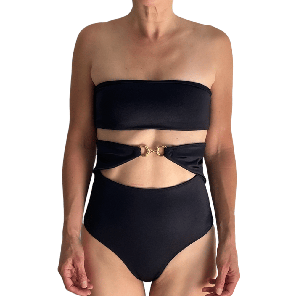 FOUR SEASONS || The 2 piece One Piece BLK
