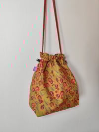 Image 2 of Bolso CAPACHA GRANADAS VERDE