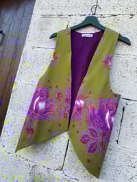 Image 3 of Chaleco feito a man. FOLIADA202 tallaS oversize. EN STOCK