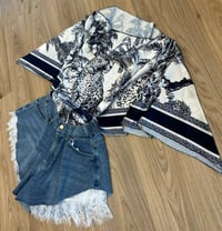 Image 3 of Jungle print satin top 