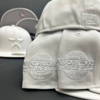 Image 3 of New Era 59Fifty Whiteout 