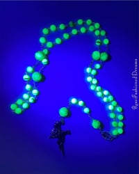 Image 5 of Raspberry/Custard Uranium Glass Rosary