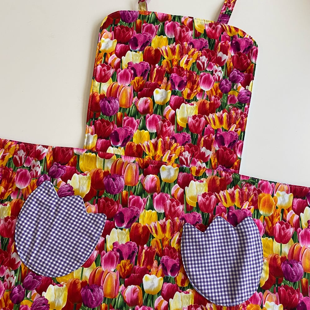 Image of TULIP APRON 