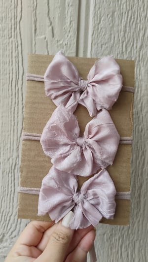 Image of Still bows