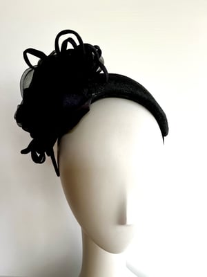 Image of Black bandeau with organza flowers