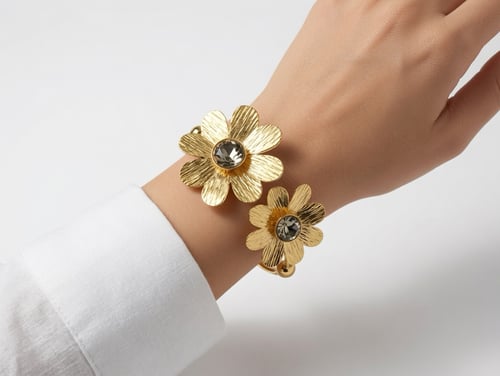 Image of Tres flores cuff (gray stones)
