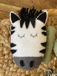Image 3 of Safari Name Garland - Willow 2
