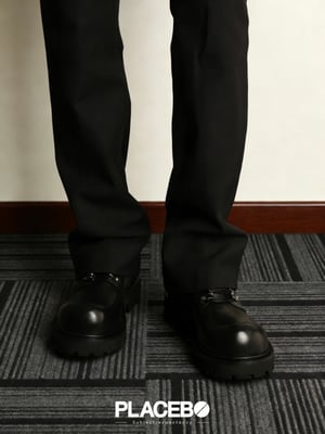 Men Wide Brushed Metal Derby