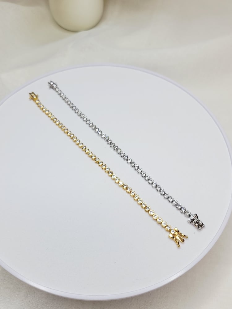 Image of Dazzling Bracelet 