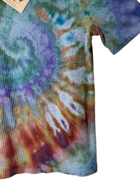 Image 5 of ♻️ UPCYCLED M Rib Tee in Muted Dark Spiral Ice Dye